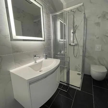 Mala Apartment